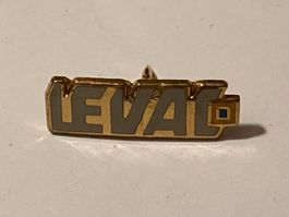 1 Pin Levac