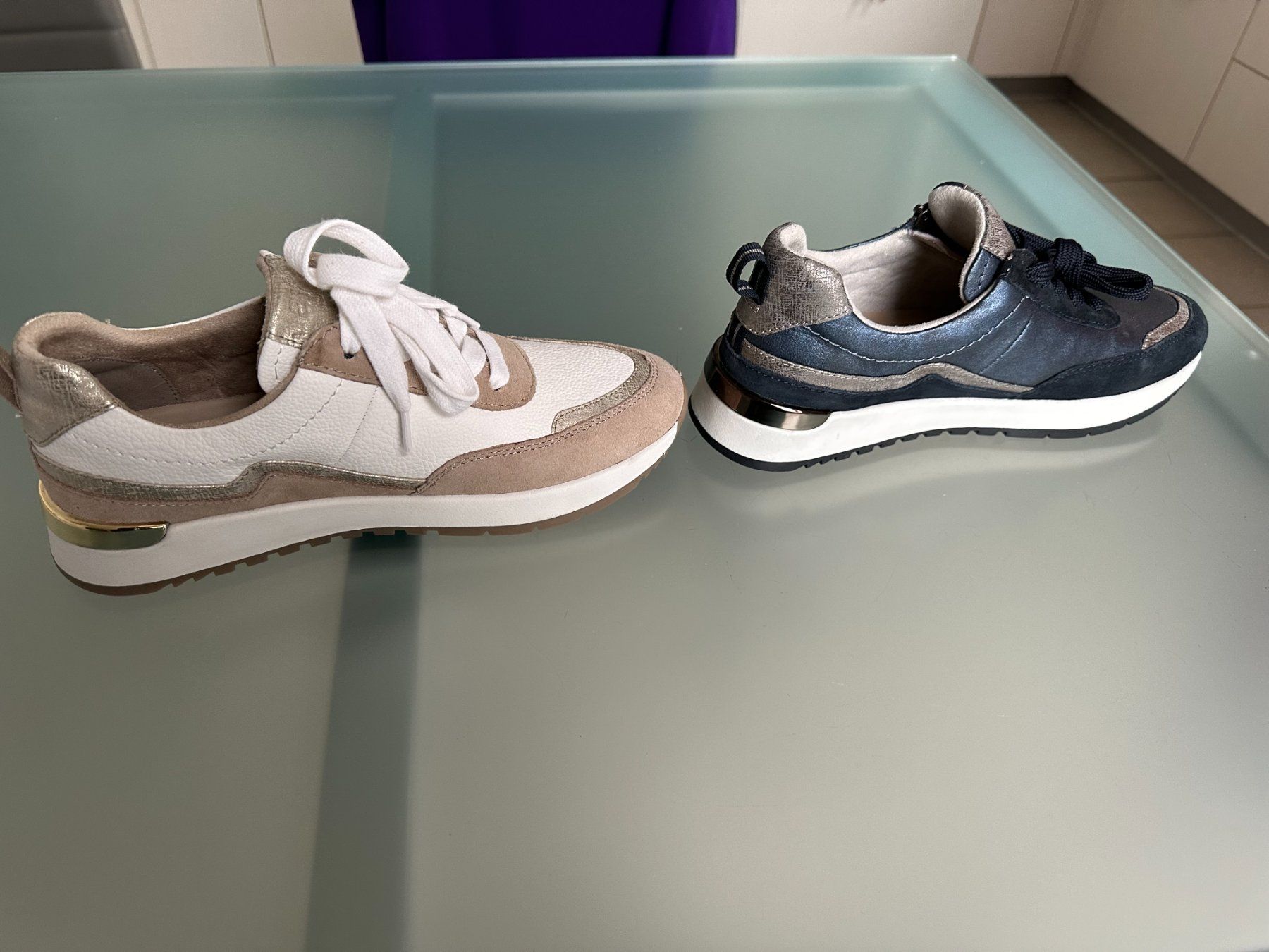 Jana Scarpe da donna: 2 Paar super Damenschuhe "JANA relax" neu. Grösse 37 – Nuovo (secondo la descrizione) da Zürich venduto da Linthi1 9