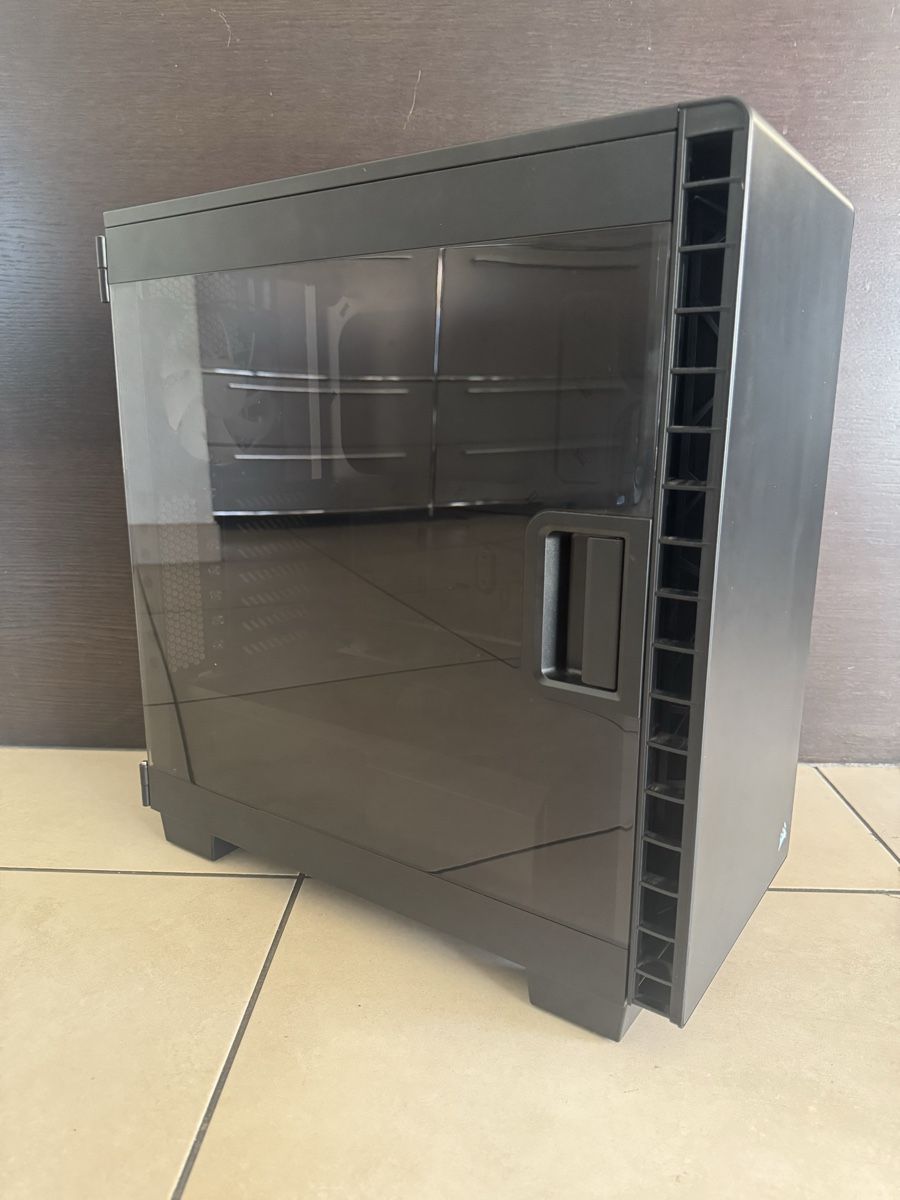 Corsair Boîtiers: Boitier PC Corsair  – D'occasion à Bex par ArnaudAGV 1