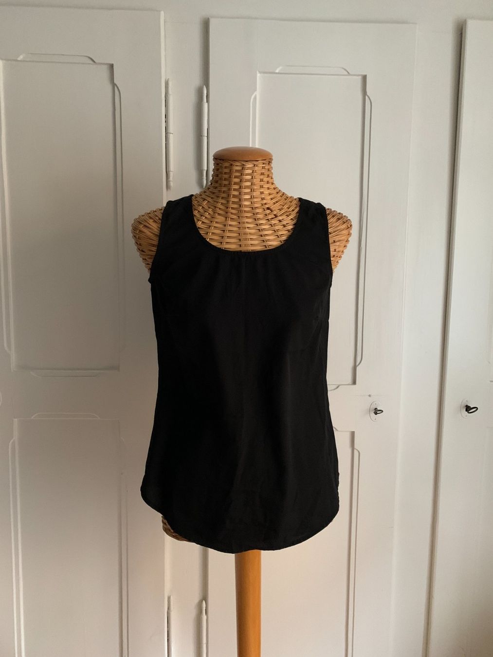 Tops: Top schwarz mit Spitze - S – D'occasion à Zürich par Diazaio
