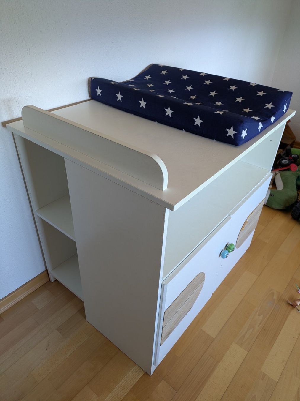 Wickeltisch & Zubehör: Wickelkommode weiss – Gebraucht aus Jegenstorf von Klondiki 1