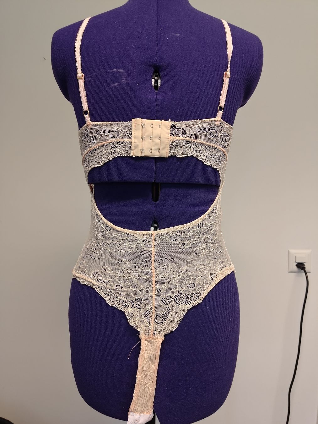 Tops: Spitzen Body Grösse S – Gebraucht aus Schwerzenbach von VityaCrafts 1