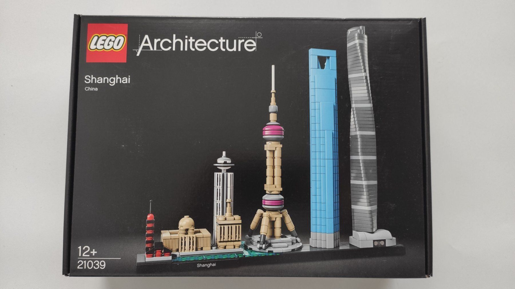Lego Kit di costruzioni: Lego Architecture Shanghai 21039 – Nuovo e nell'imballaggio originale da Muri AG venduto da Wedix