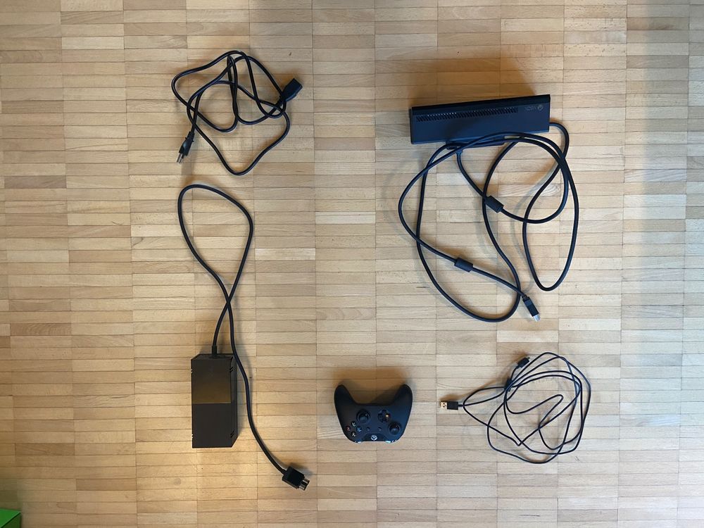 Xbox One Konsole, Controller & Kinect Sensor | Kaufen auf Ricardo