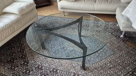 Runder Glastisch mit Metallgestell