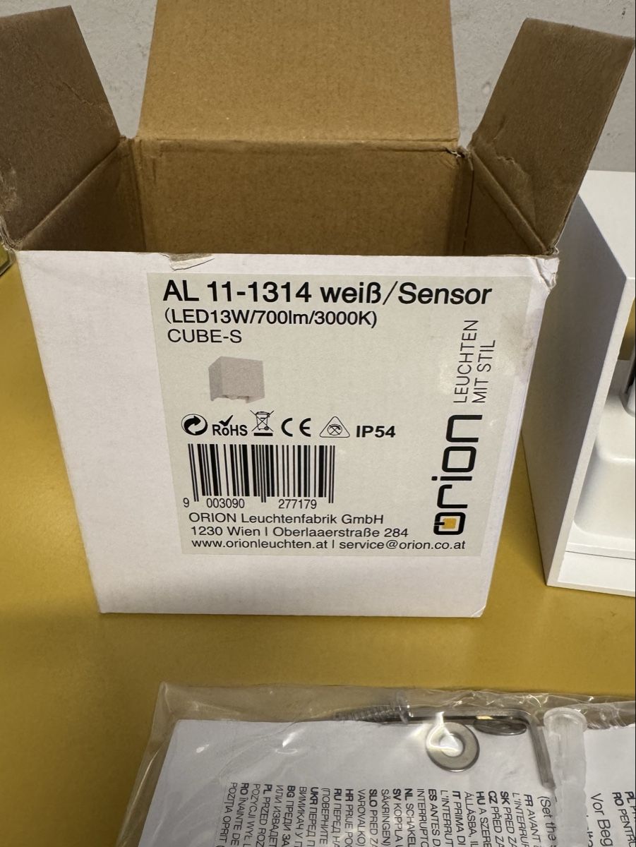 Lampade: weiss Wandleuchte mit Sensor neu – Nuovo (secondo la descrizione) da Schlieren venduto da Freundlich02 2