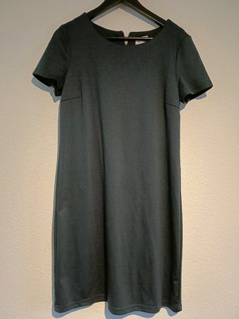 Kleid der Marke Vila