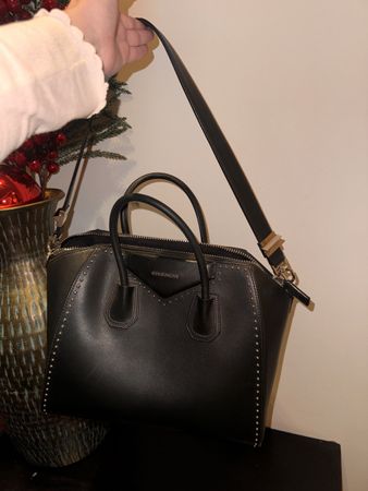 Givenchy Handtasche Antigona Schwarz Nieten