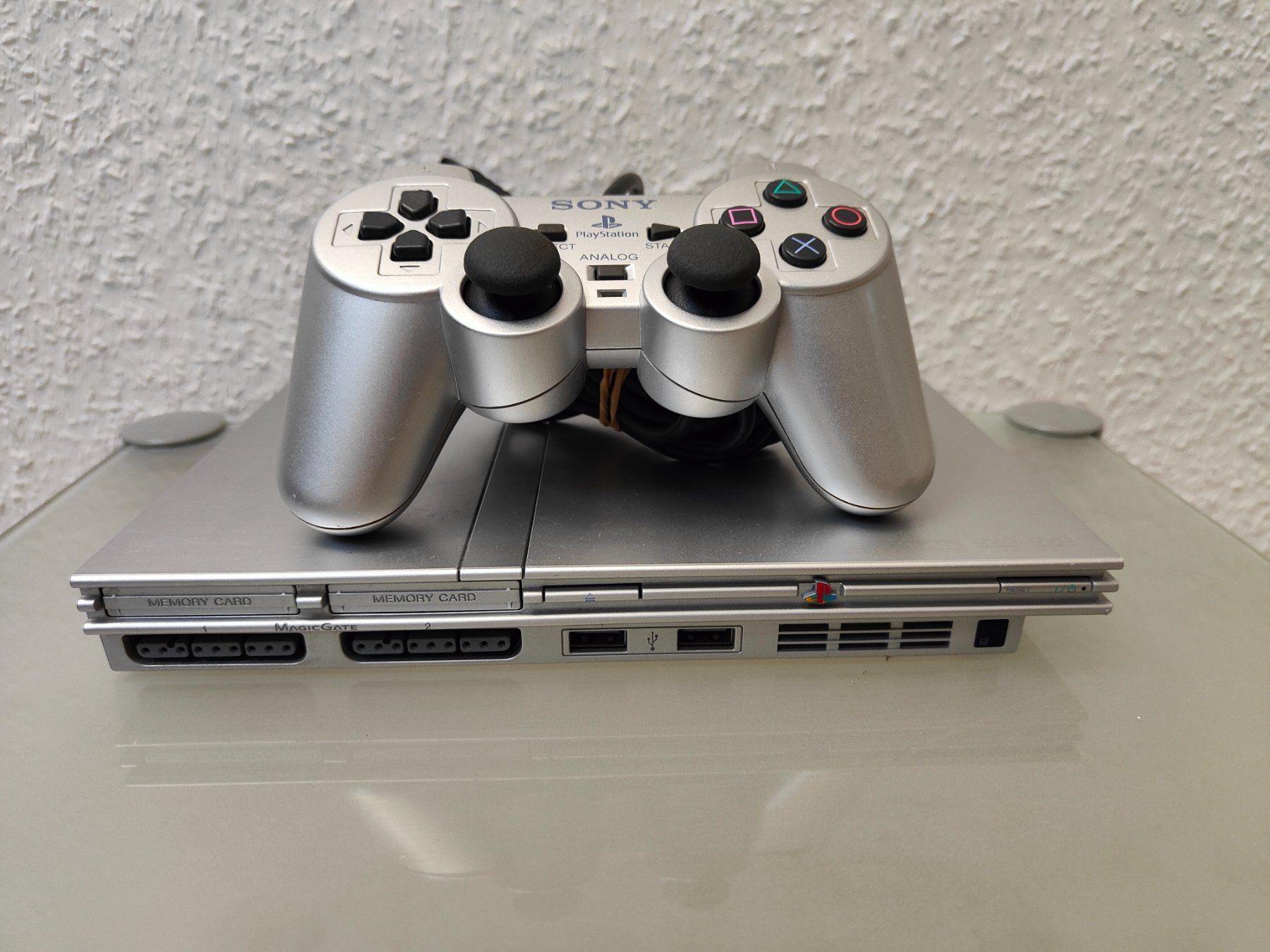 Sony Console: Console Play Station 2 Slim Silver, PS2 – Usato da Châtelaine venduto da Chompis 1