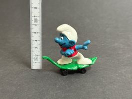 Schleich Schlumpf Peyo auf Skateboard