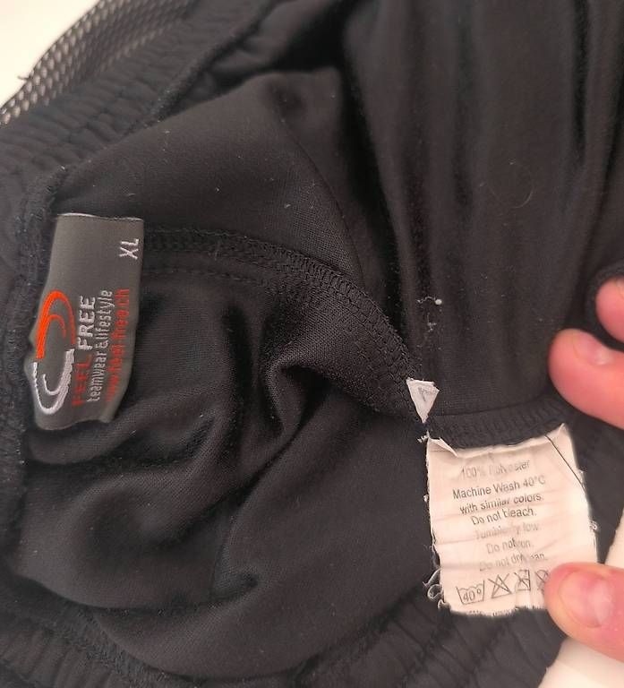 Completi: Feel Free Trainingsanzug  Herren, Gr. XL – Usato da Pully venduto da vir_58dk 3