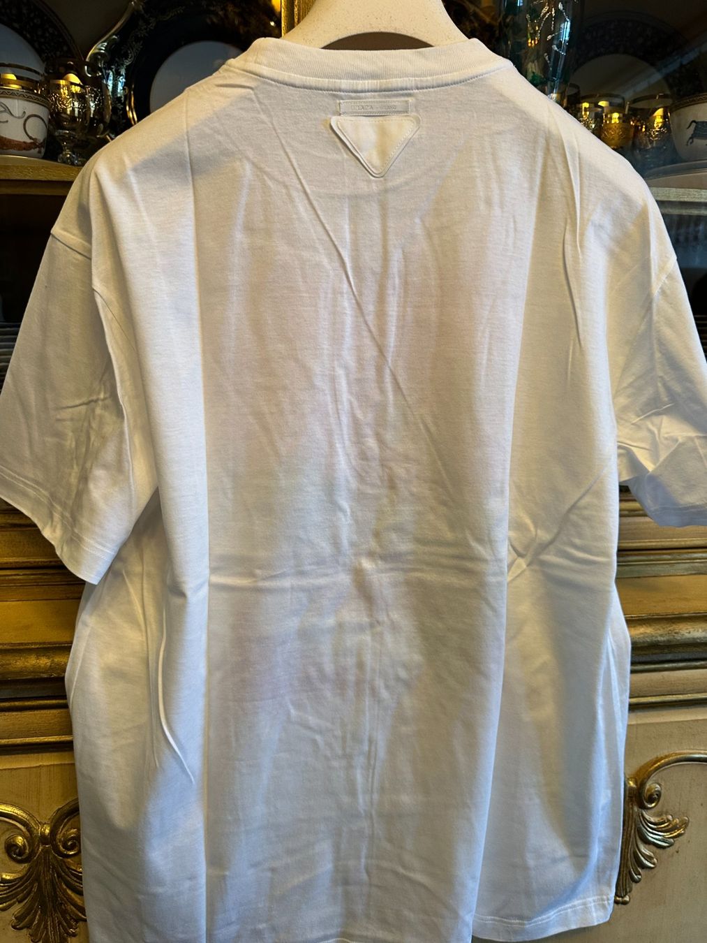 Prada T-shirt: Prada Print T-Shirt logo print size L – Usato da Mont-sur-Lausanne venduto da jolieresale 4