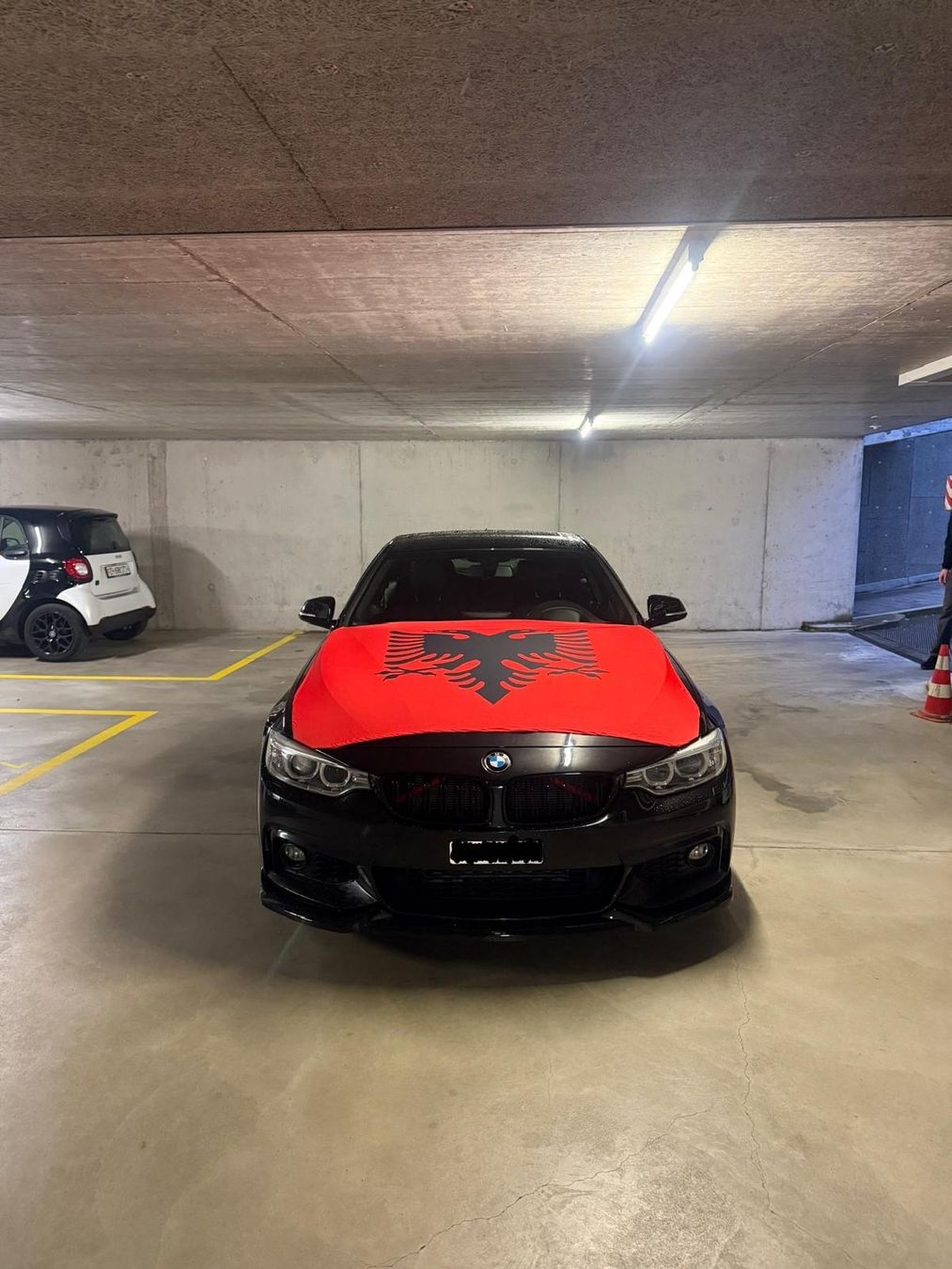 Bandiere: Albanien Autohauben-Flagge – Nuovo e nell'imballaggio originale da Unterengstringen venduto da ste_lh5r 1
