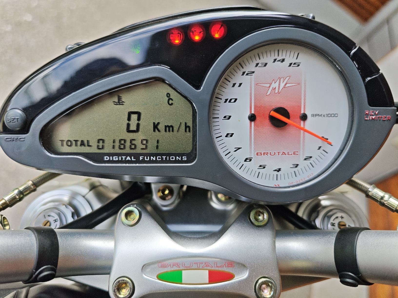 MV Agusta Strada: MV Agusta Brutale 910 – Usato da Zuoz venduto da 666chris 3