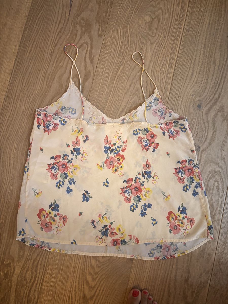 Sezane Tops: Sézane top en soie 34 – Gebraucht aus Constantine von boukledor 1