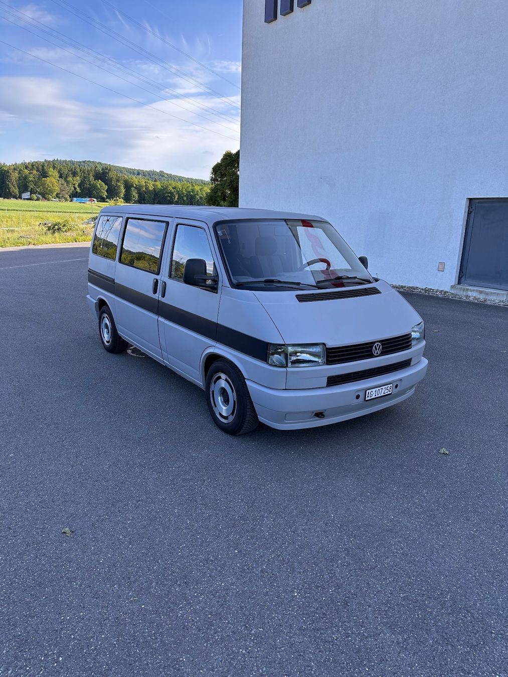 VW Automobili: 1996 VW T4 2.4D – Usato da Hunzenschwil venduto da Lightm4ster