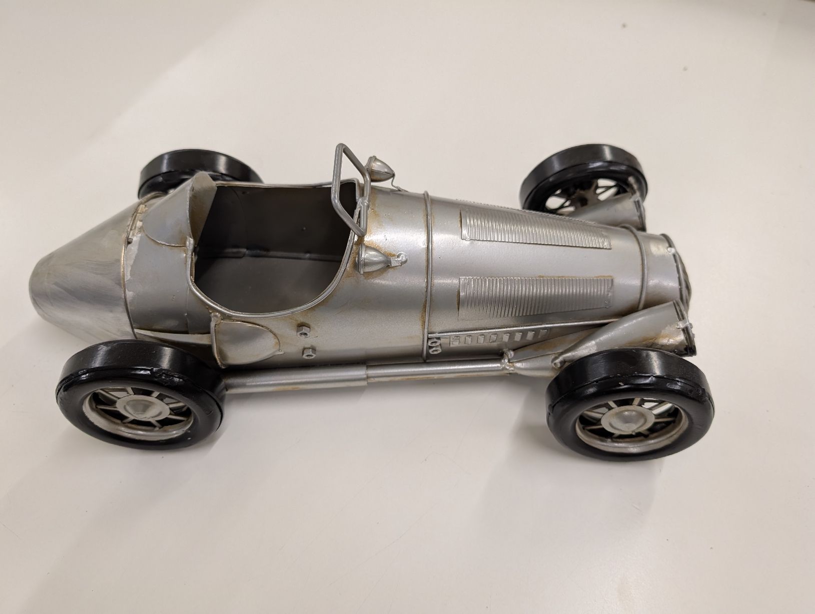 Modellini d'auto: Oldtimer, Blechauto als Flaschenhalter – Usato da Obfelden venduto da Mandifera