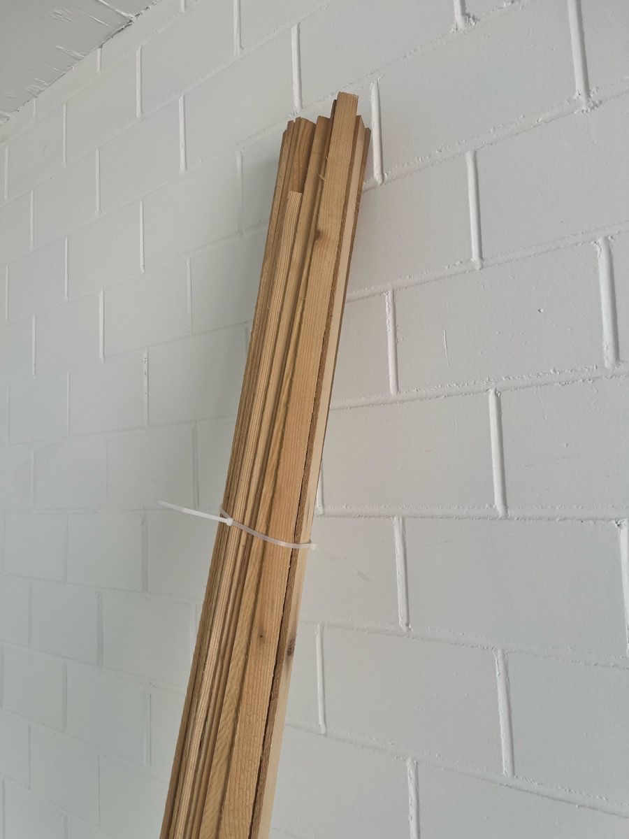 Articoli in legno: Gipserleisten, Holz – Nuovo (secondo la descrizione) da Bettlach venduto da Esbe62 1
