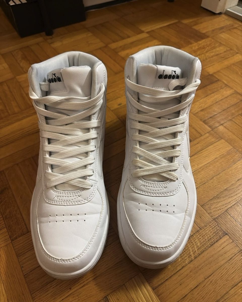 Diadora Herrenschuhe: Diadora – Gebraucht aus Clarens von rik_8ghs