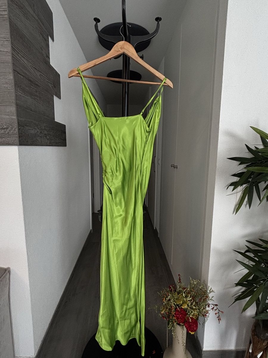 Zara Vestiti: Robe longue Zara verte satinée – Nuovo (secondo la descrizione) da Savièse venduto da aly_zc2h 2