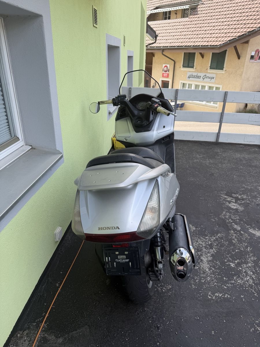 Honda Altro: Honda SilverWing – Usato da Günsberg venduto da Repsol8 2