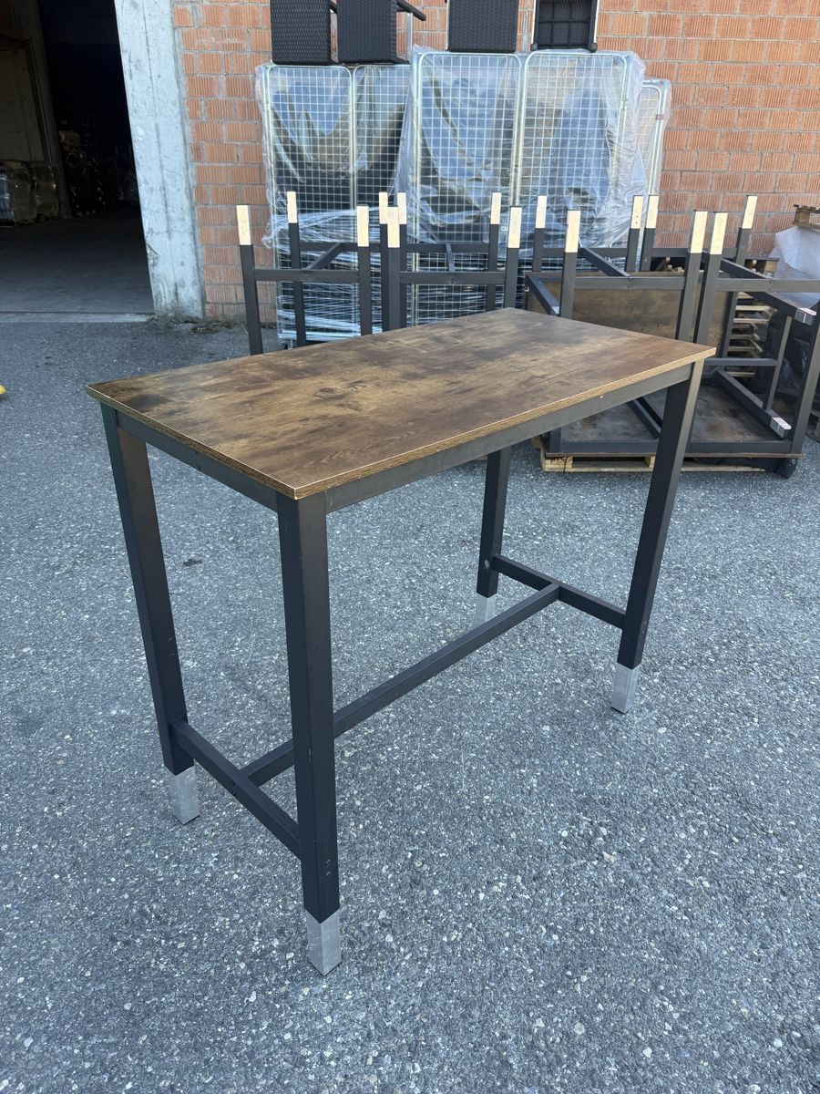 Tavoli: Hochtisch 6stk – Usato da Lyss venduto da Nach-Bar