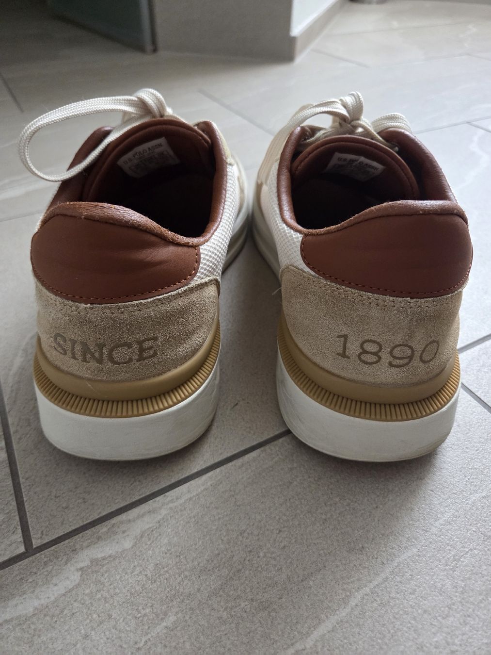US Polo Scarpe da uomo: U.S. Polo Assn. Herren Sneaker, weiss-braun, Gr. 44, top – Usato da Wetzikon ZH venduto da mar_8jrl 8