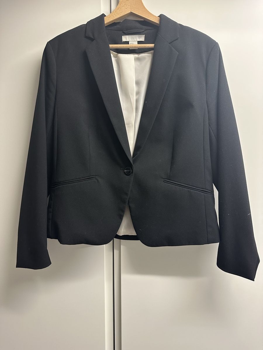 H&M Completi & Tailleur: Damen Blazer Grösse 44 – Nuovo (secondo la descrizione) da Bülach venduto da leide_29