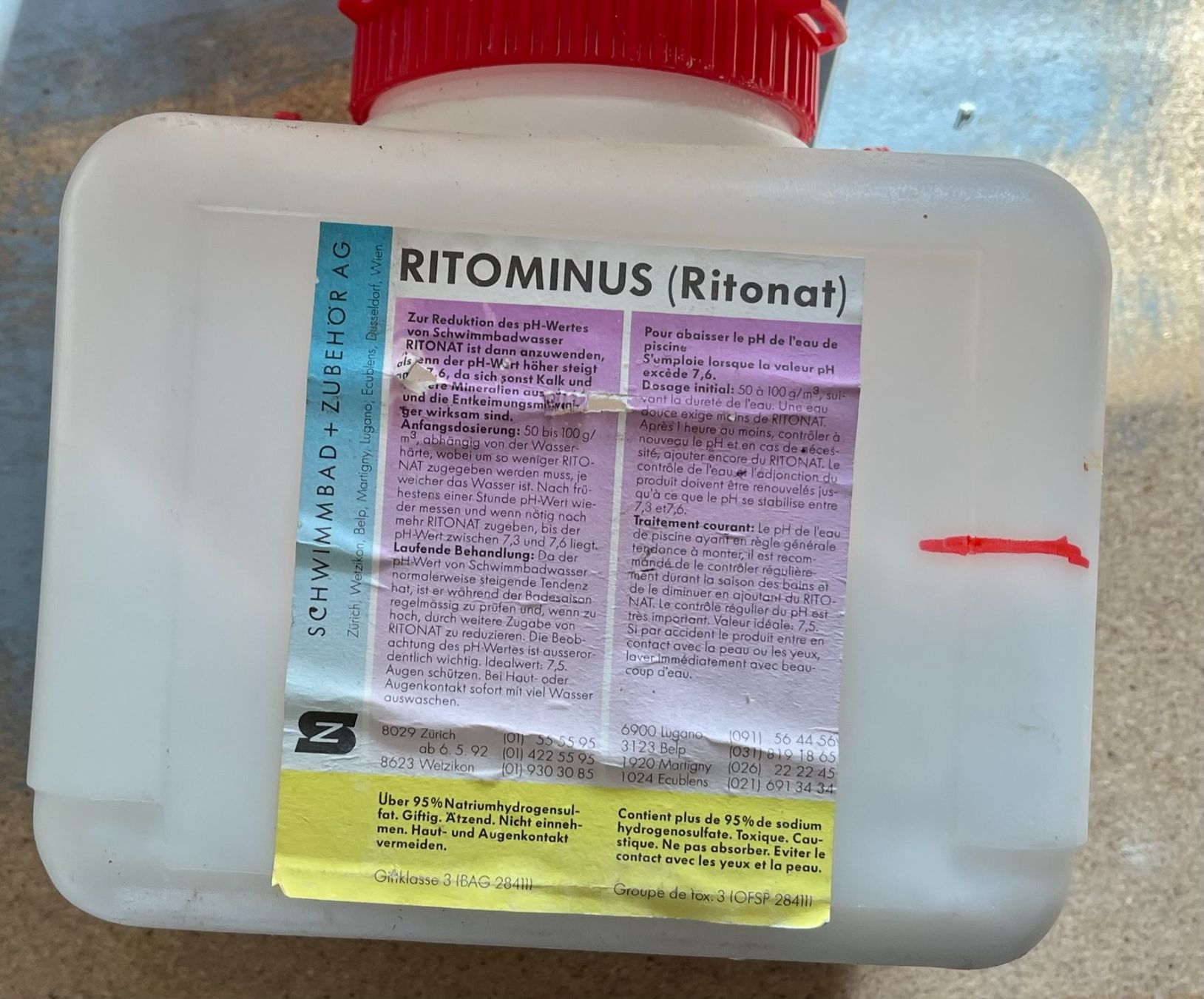 Piscine: Div. Schwimmbad Chemikalien – Usato da Balzers venduto da APE03 5