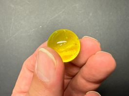 Uranglas Kugel 20 mm, gelb