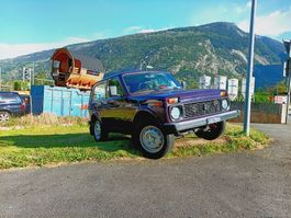LADA NIVA 4x4   45 Km/h
