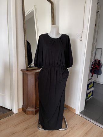 Robe Kowtow noire L comme neuve/ SVP lisez bien le texte