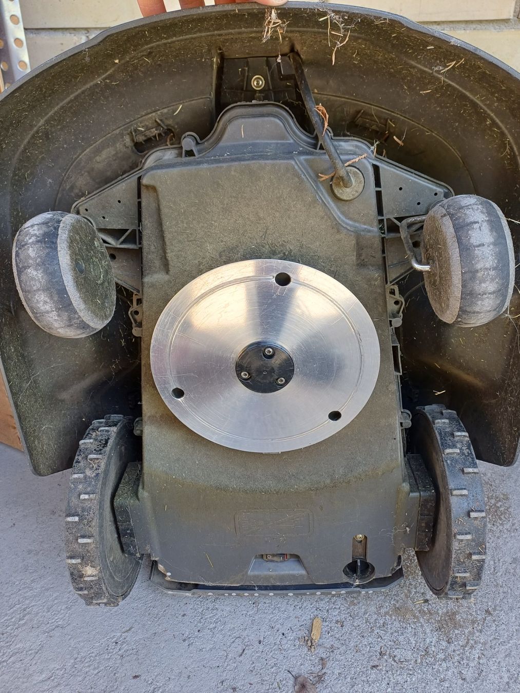 Husqvarna Tondeuses à gazon: Husqvarna Automower 310 – Défectueux à Sempach Station par Sachs77 2