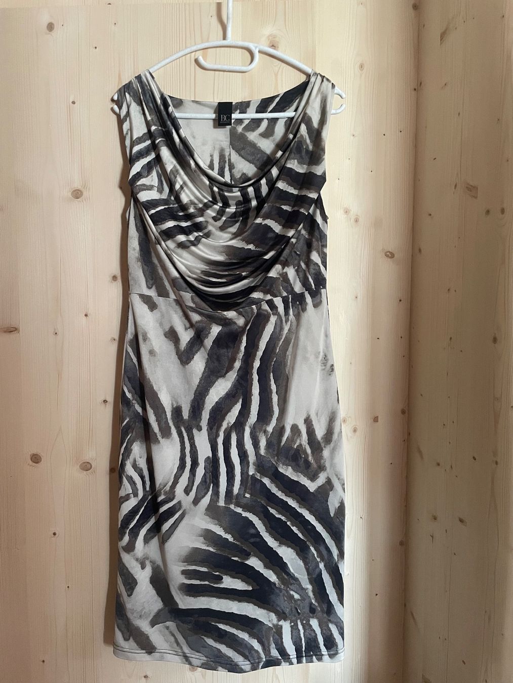 Kleider: Leichtes Sommerkleid – Gebraucht aus Thusis von suh_5qmg