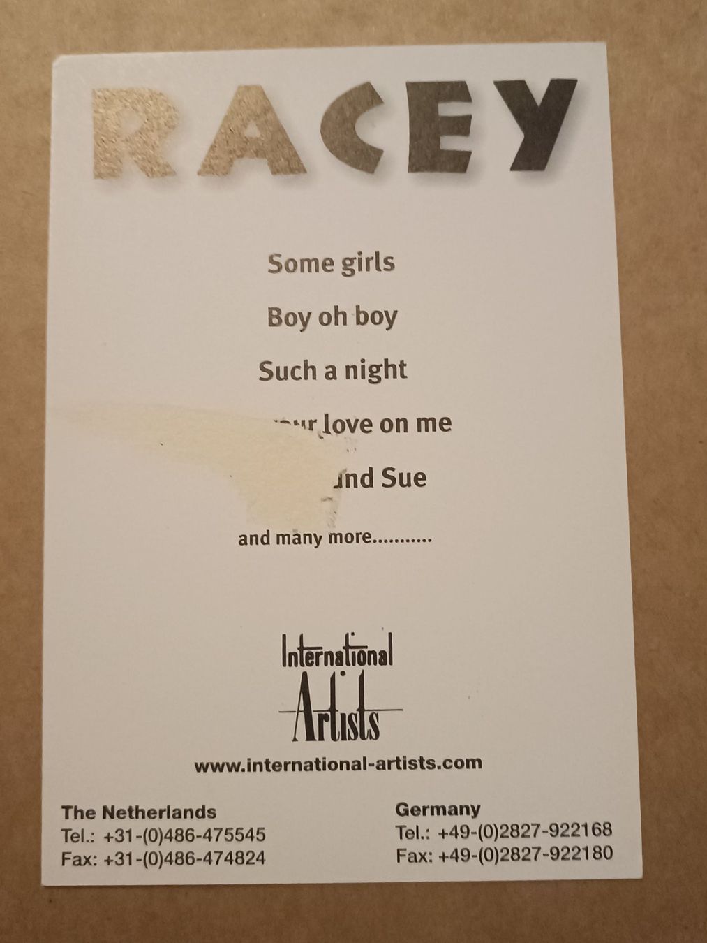 Autogramme: Racey -  original Autogramm – Gebraucht aus Menziken von Artographs 1