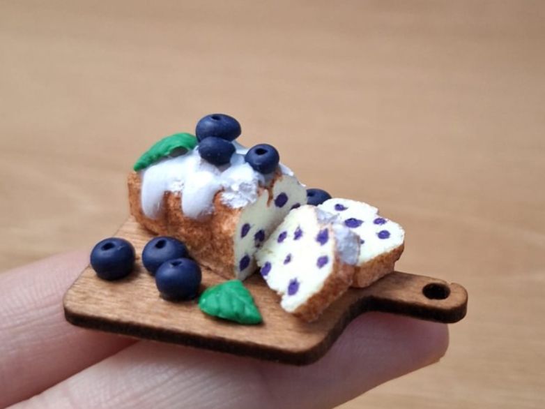 Puppenhäuser & -möbel: Cake mit Heidelbeeren, Handgemacht – Neu (gemäss Beschreibung) aus Zürich von HandmadeTinyFood