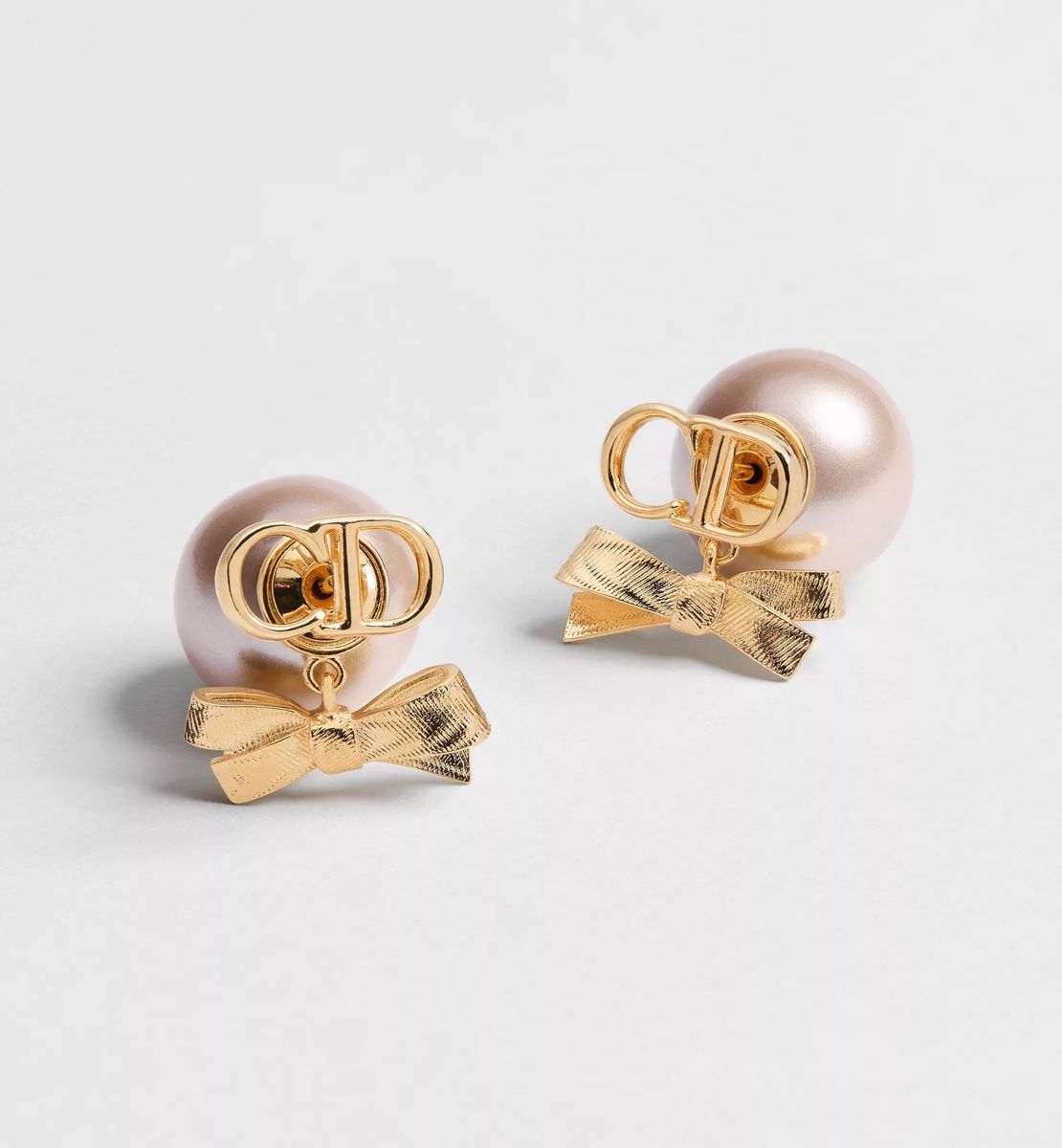 Dior Boucles d'oreille: Dior Tribales Earrings – Neuf (Voir description) à Luzern par sas_r89l