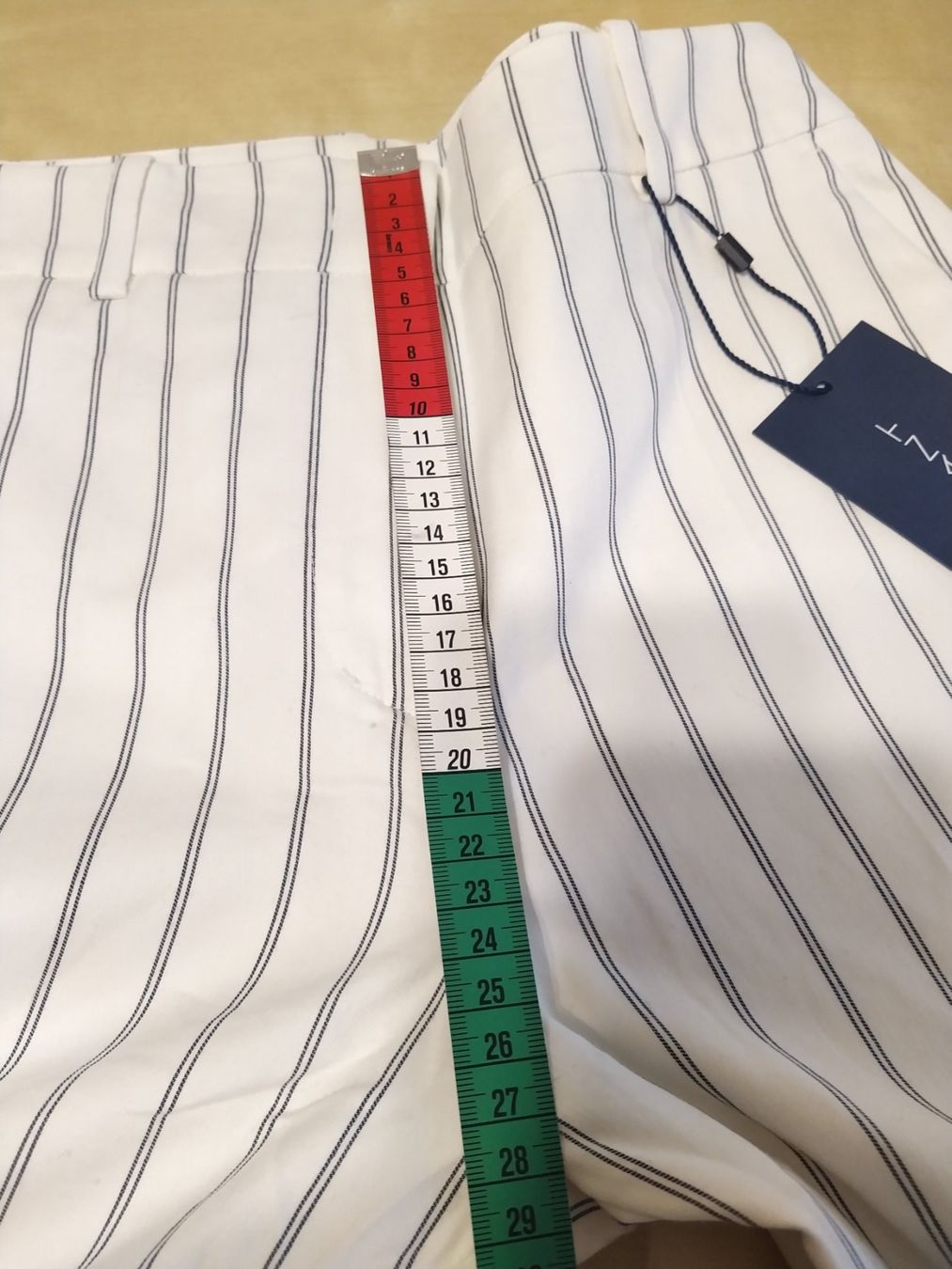 Gant Pantaloni: GANT pantaloni a righe blu - NUOVI – Nuovo e nell'imballaggio originale da Figino venduto da Palotta 6