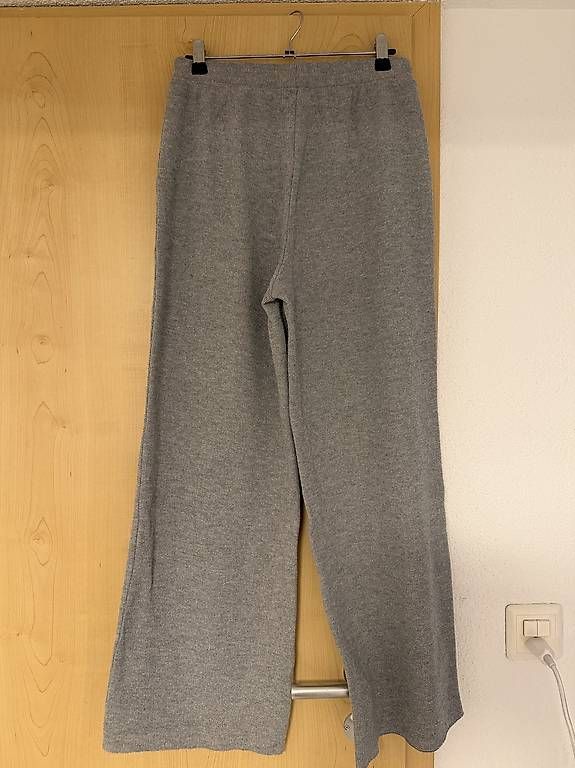 Hosen: Graue Zara Strickhose – Gebraucht aus Rorschach von Tara234 1