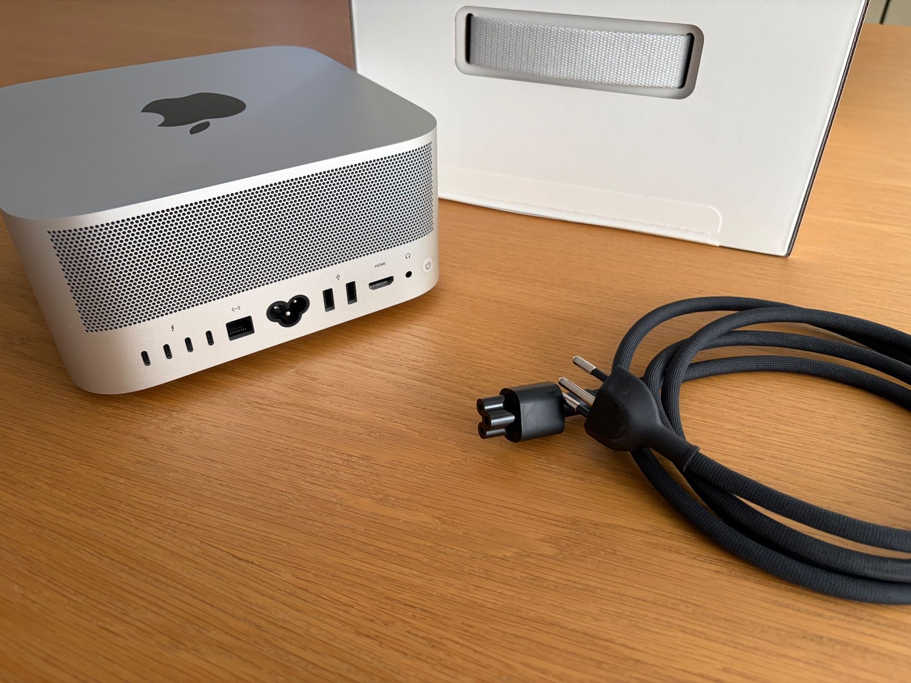 Apple PCs: Mac Studio M1 Max, 64 GB RAM, 1TB – Gebraucht aus Luzern von sofalounge 1