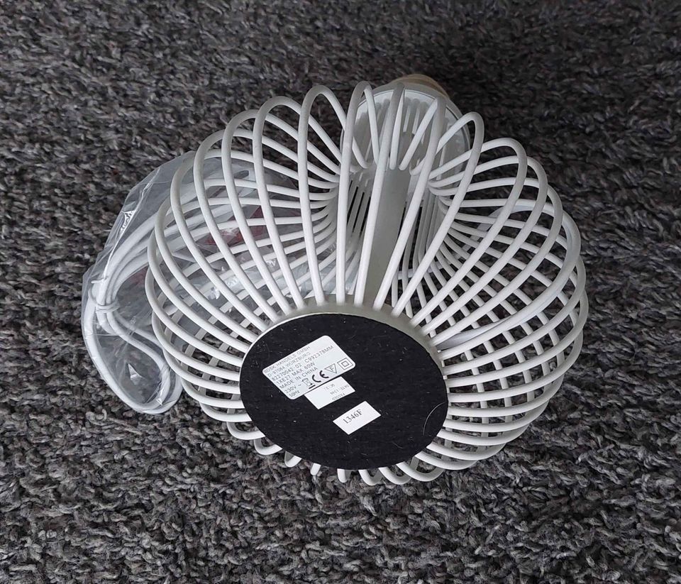 Lampes: Lampensockel NEU – Neuf avec emballage d'origine à Aarburg par Glitzerschein