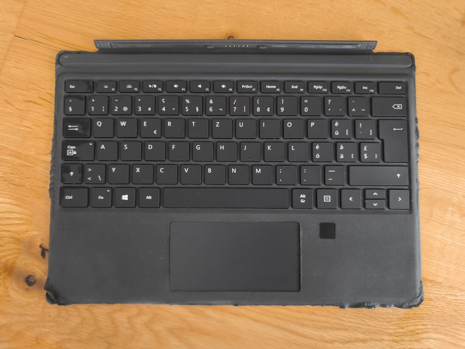 Microsoft Tastaturen: Microsoft Surface Pro Type Cover - Grau – Gebraucht aus Röschenz von Holdrio659