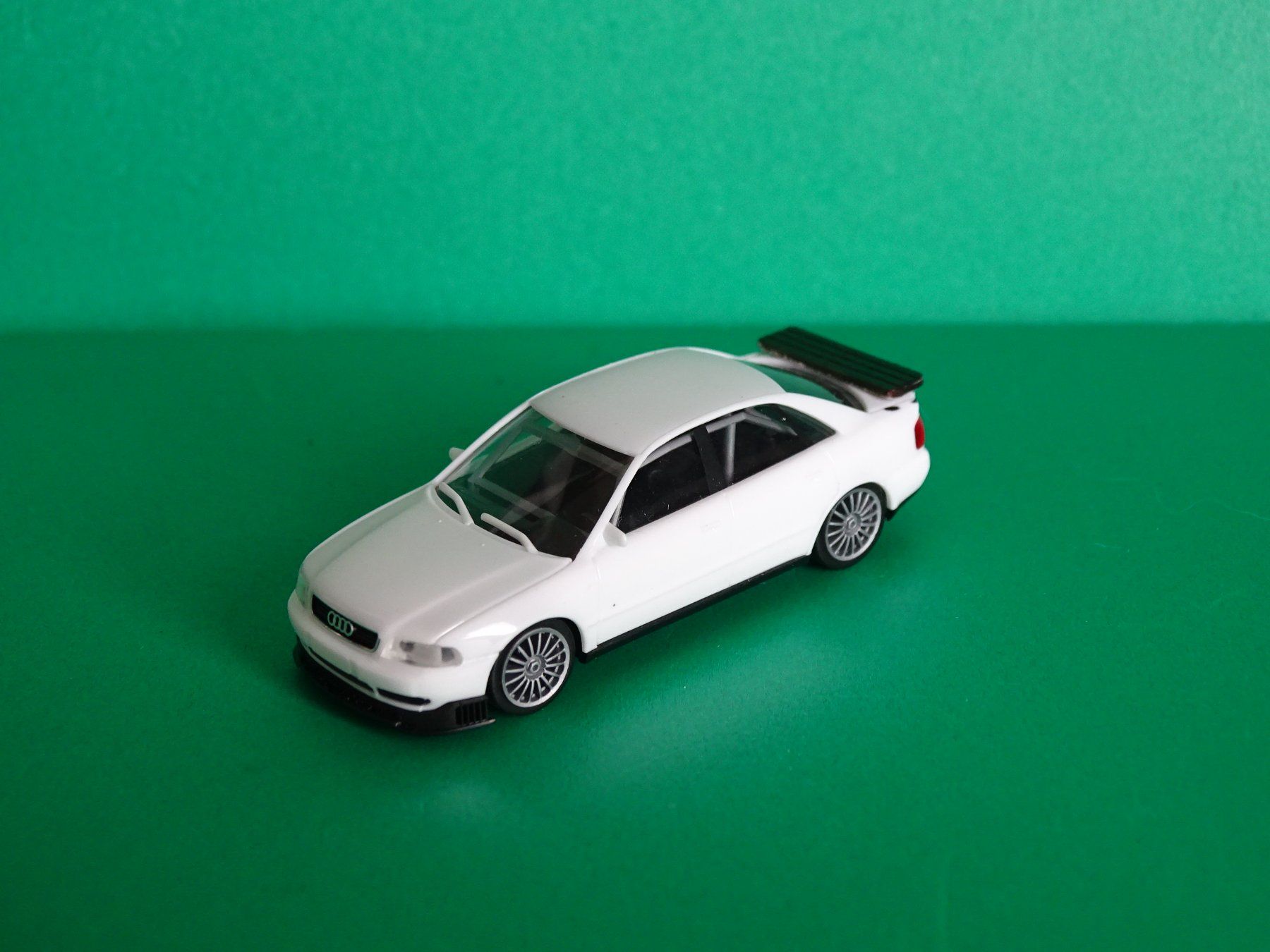 Herpa Modellini d'auto: Audi A4 von Herpa 1/87 – Usato da Bretzwil venduto da Meex