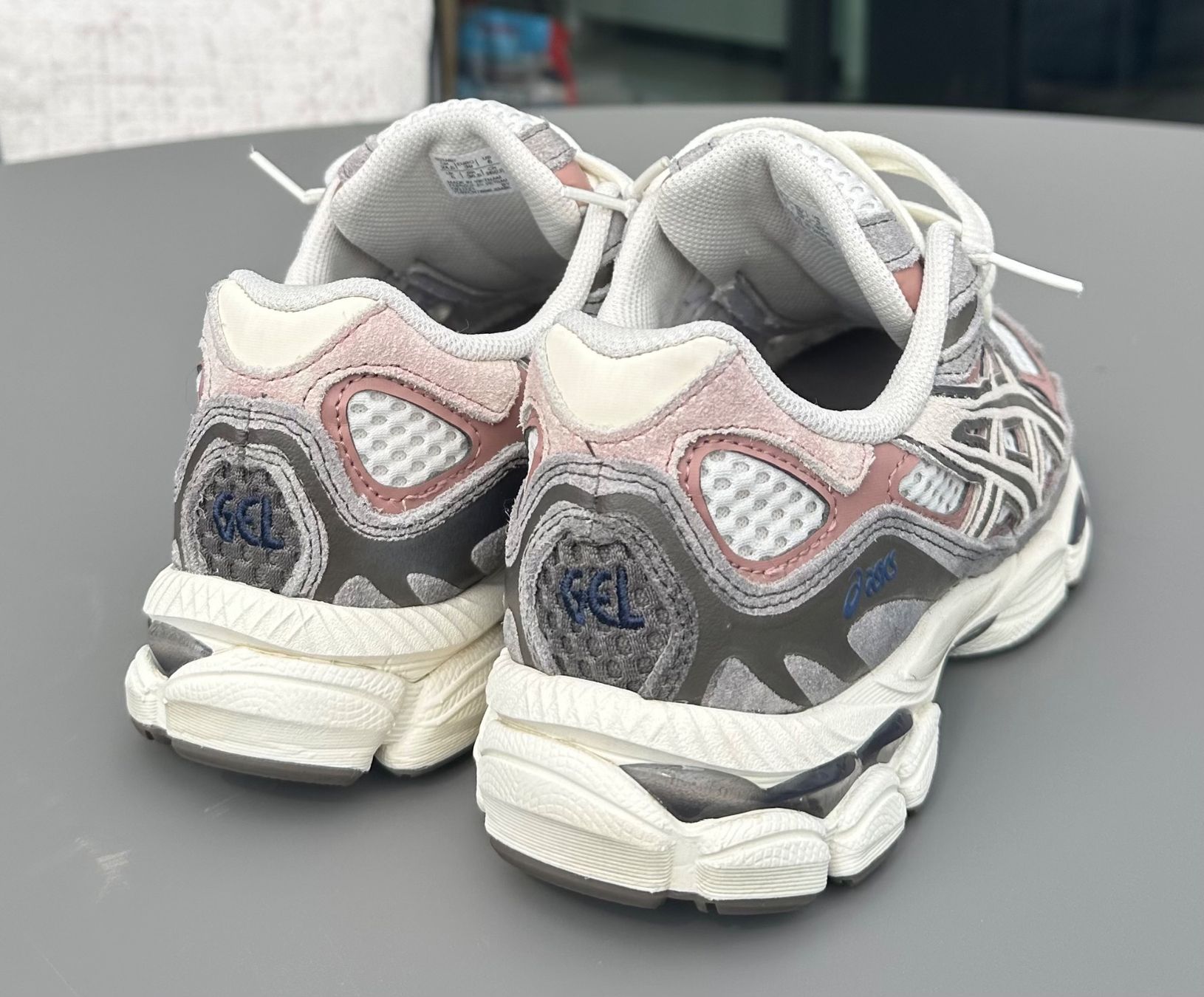 Asics Scarpe da uomo: ASICS GEL-NYC White/Pink 39 – Nuovo e nell'imballaggio originale da Muraz (Collombey) venduto da JSY__performer 1