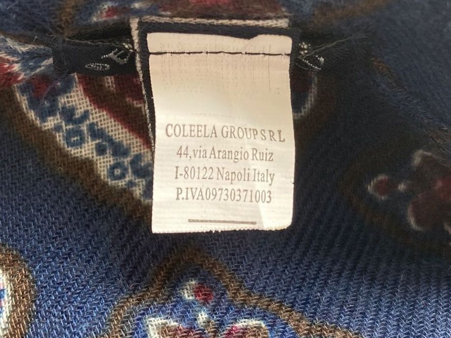 Foulards, Tücher & Schals: Neu elegante gemusterte Schal - Foulard – Neu (gemäss Beschreibung) aus Küsnacht ZH von PLZoll 5
