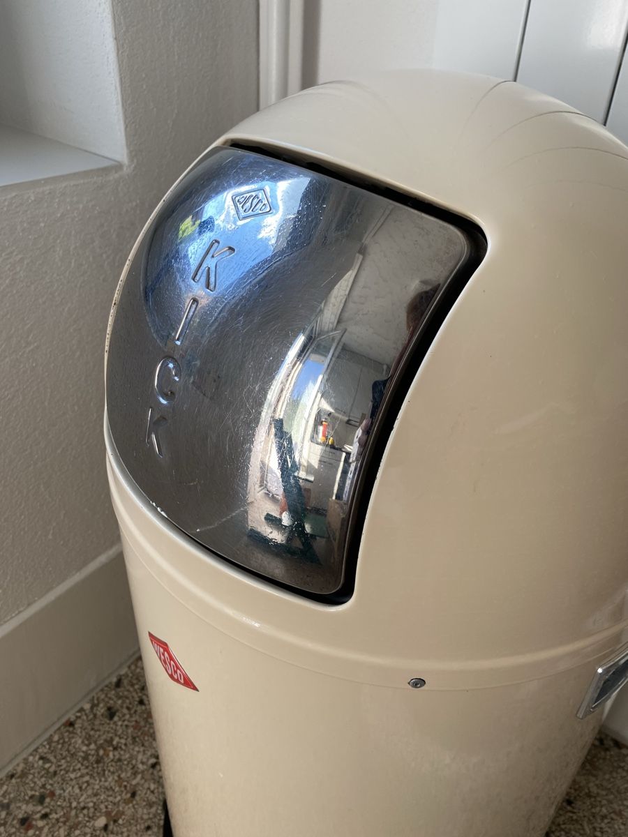 Wesco Abfalleimer: Wesco Kickboy 40l Abfalleimer – Gebraucht aus Zürich von Modulator 5