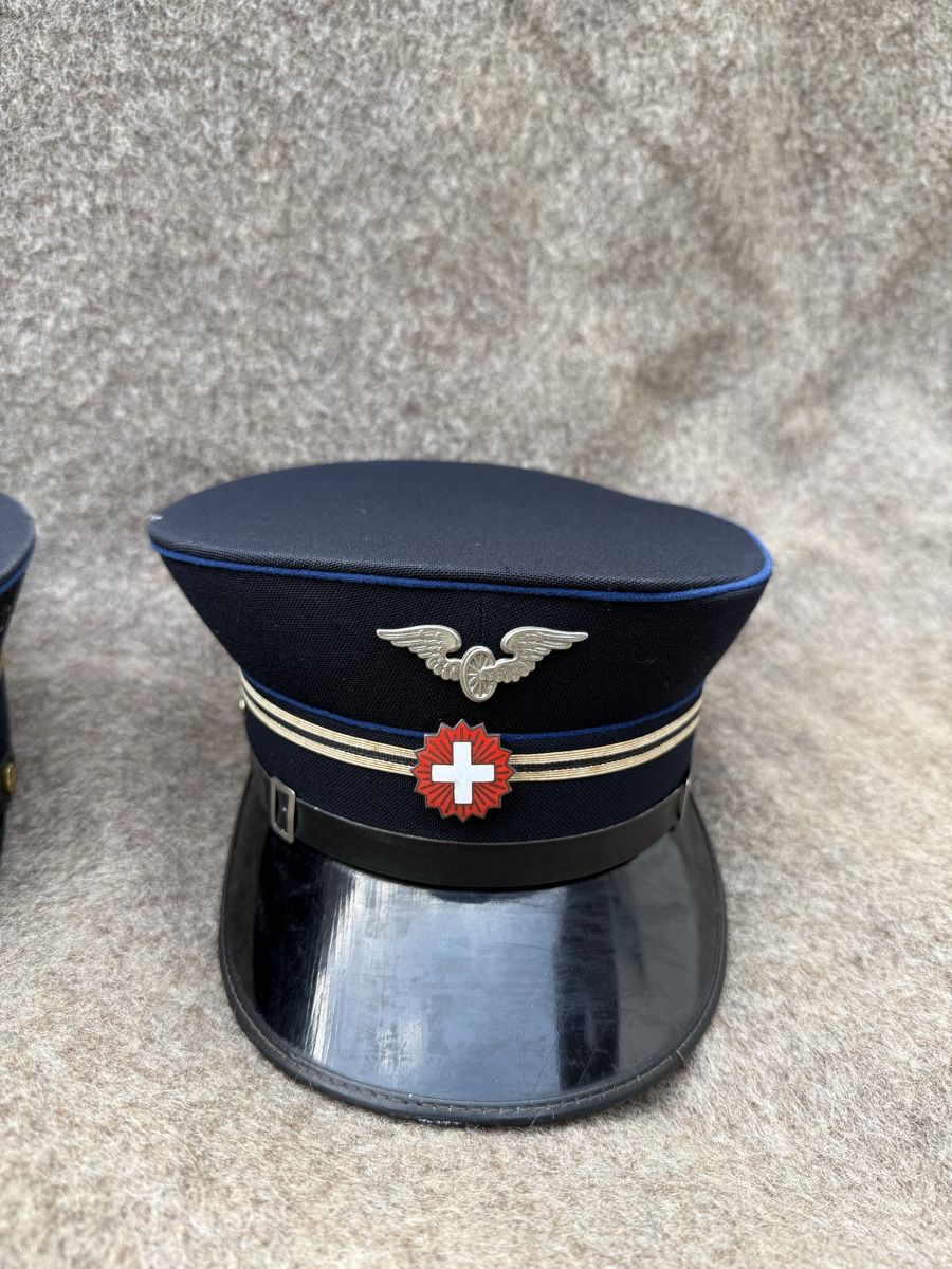 SBB/CFF/FFS Uniformes: Lot couvre-chef CFF – D'occasion à Fribourg par Ardoffel 3