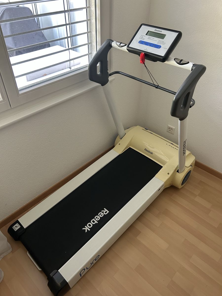 Reebok Hometrainer: Laufband Reebok Pure I-run – Usato da Pfäffikon SZ venduto da jcg_9ncl 1