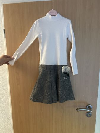 Winterliches Mädchenkleid, Grösse 10 Jahren Top Zustand!