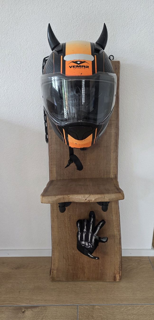 Autres décorations & accessoires: Présentoir accessoires moto – D'occasion à Echallens par cam_n5cl 1